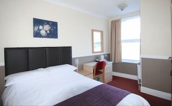At Caledonia,Isle Of Man>>Douglas,3 star