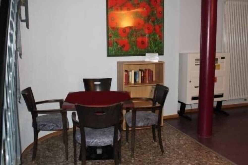 Ferienhotel Haus Am Ahorn,In Schoeneck,3 star