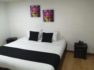 Hotel Santiago Plaza,Calle 24 C # 43 - 10,3 star