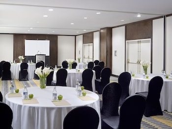 chelsea hotel toronto