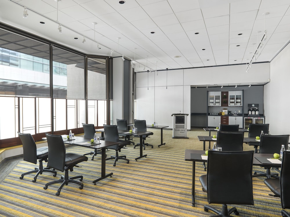 chelsea hotel toronto