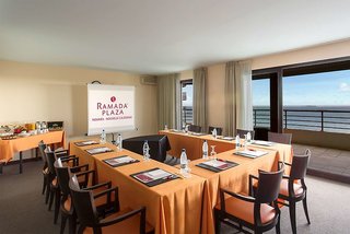 ramada hotel and suites noumea