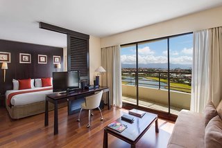 Ramada Hotel & Suites Noumea,Nouméa>>Anse Vata,3 star