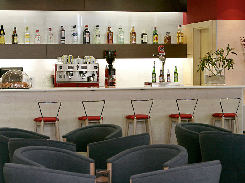 bandb hotel madrid aeropuerto t1 t2 t3