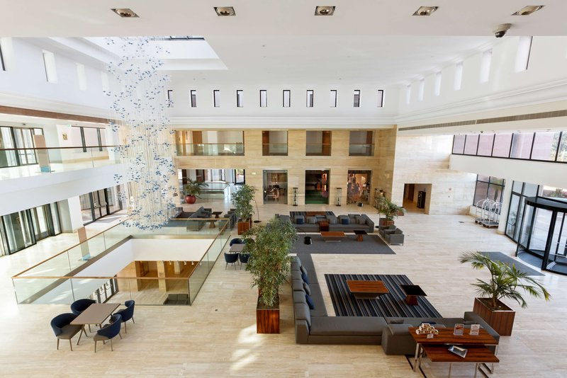 hilton vilamoura as cascatas golf resort and spa
