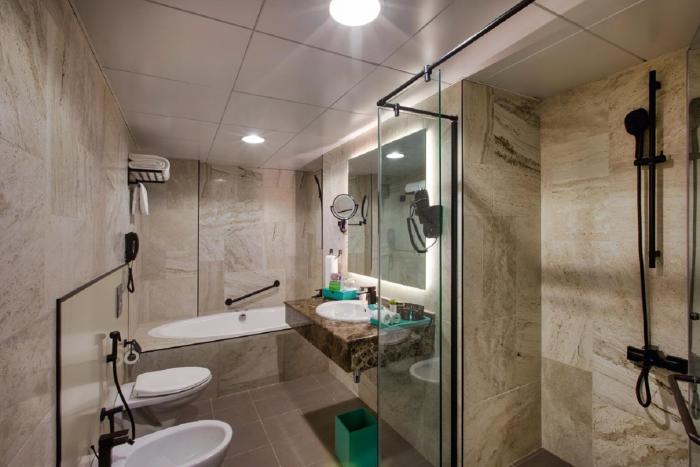 la quinta by wyndham dubai jumeirah
