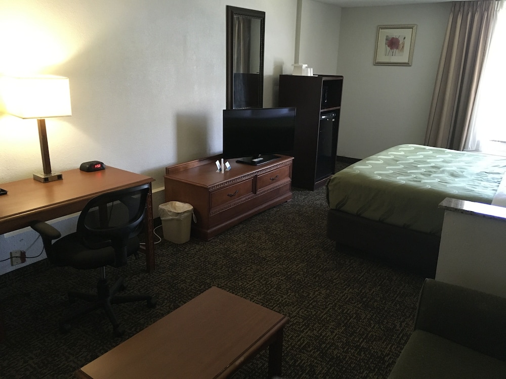 quality inn and suites winter park village area