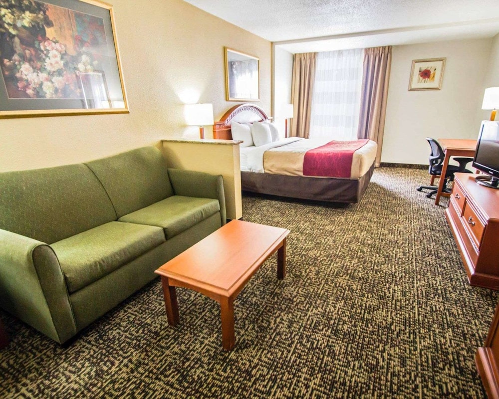 quality inn and suites winter park village area