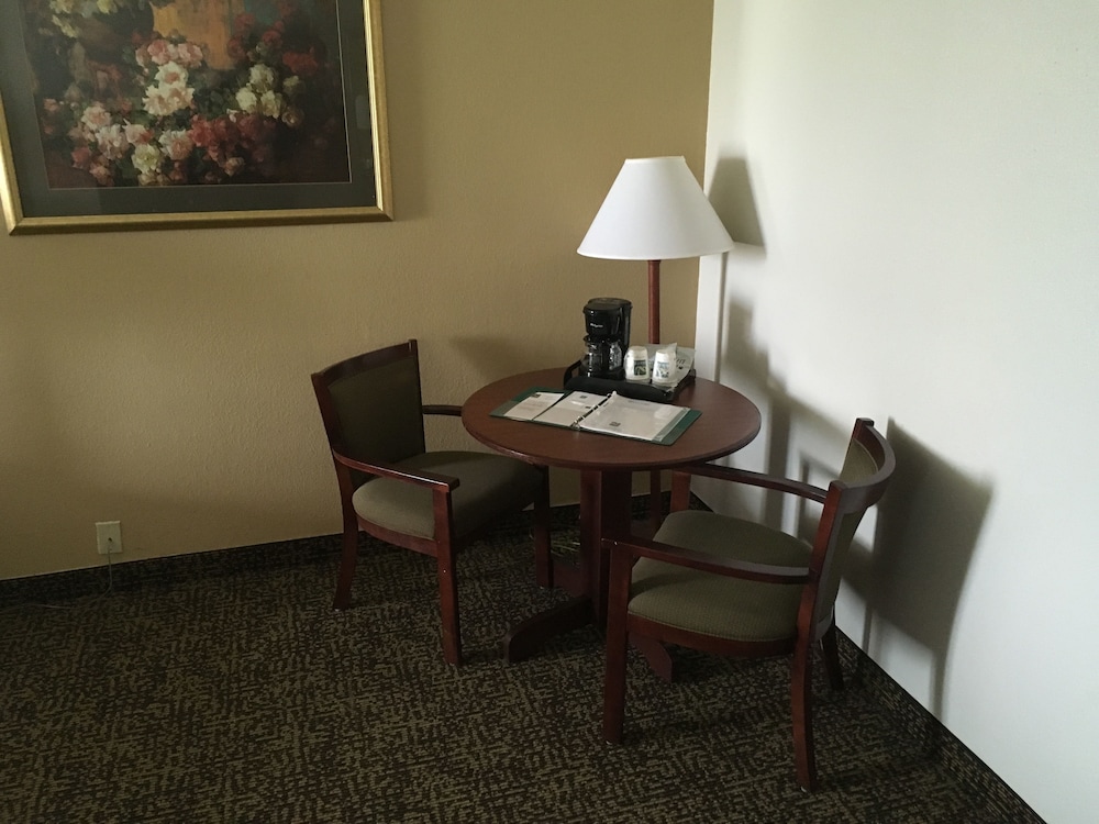 quality inn and suites winter park village area