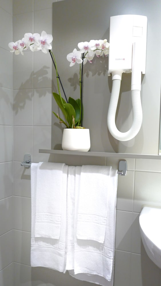 atlas hotel brussels