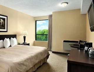 Days Inn By Wyndham Niagara Falls Lundys Lane,Niagara Falls>>Lundy's Lane,2 star