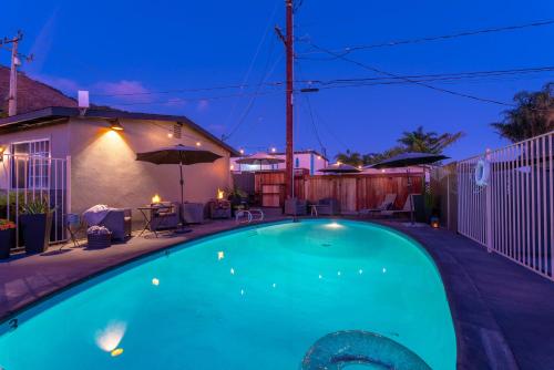 shell beach inn