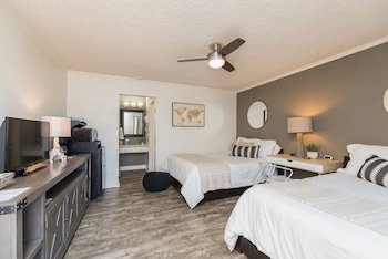 shell beach inn