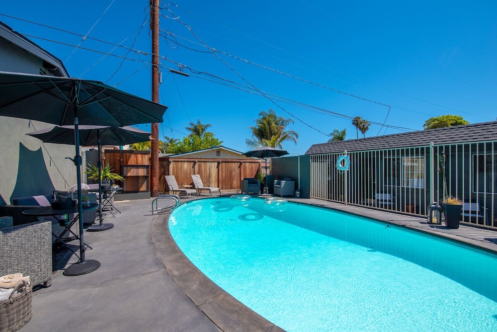 shell beach inn