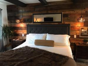 shell beach inn