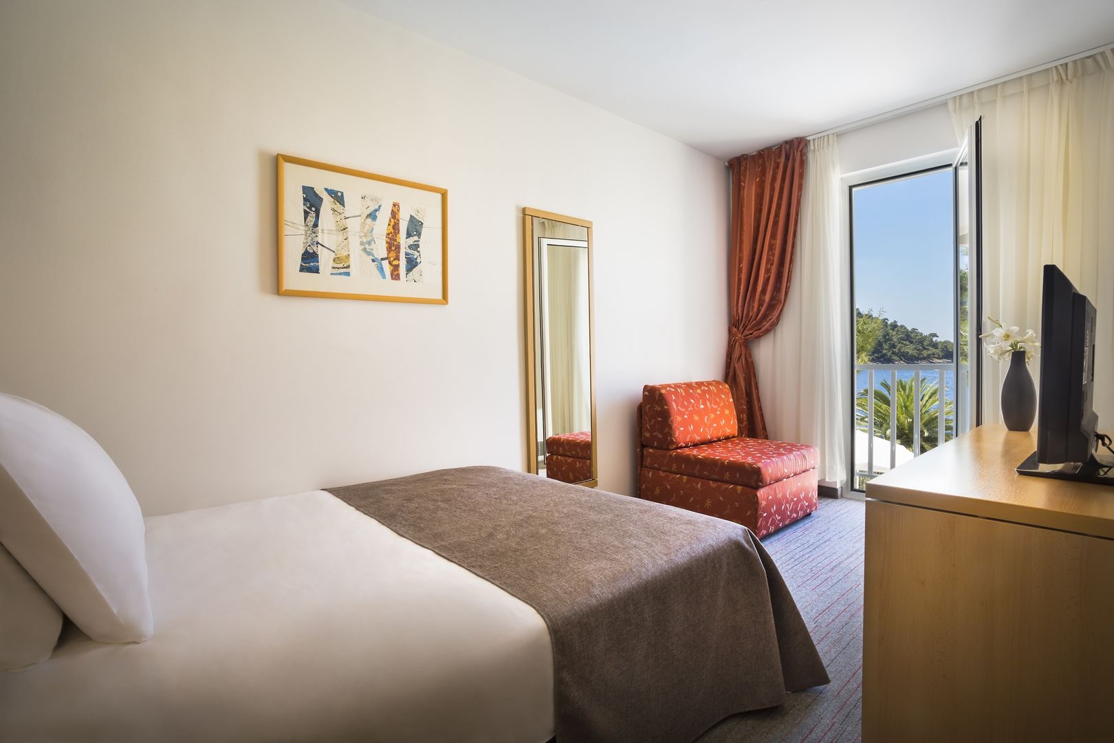 aminess younique lume hotel