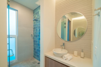 paradise beach hotel and resort