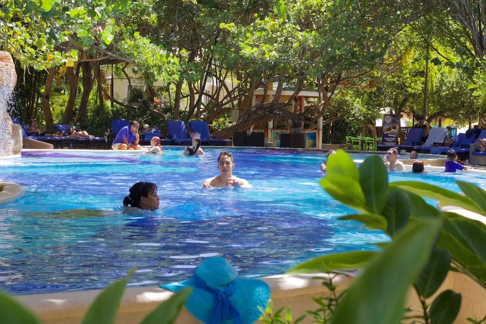 paradise beach hotel and resort