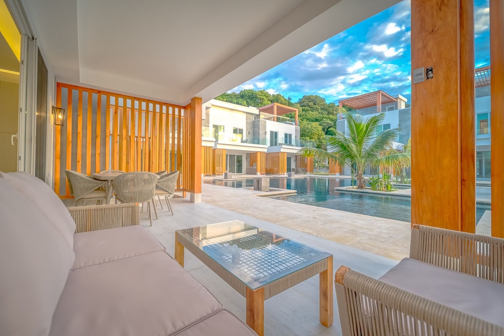 paradise beach hotel and resort