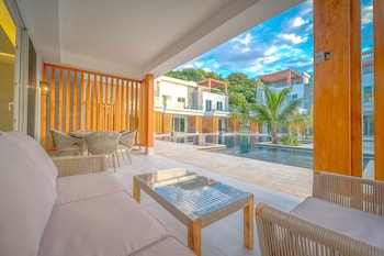 paradise beach hotel and resort