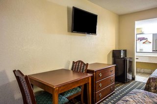 Econo Lodge Salisbury,Lexington - Salisbury>>Charlotte,2 star