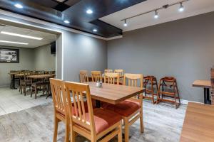 Quality Inn & Suites,Ontario>>Niagara Falls,3 star