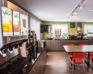 Comfort Inn Ottawa East,Ontario>>Ottawa,3 star