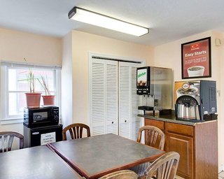 econo lodge sharon