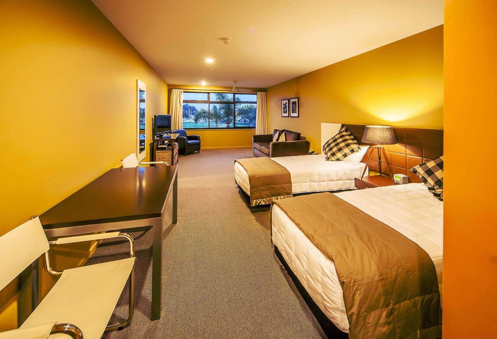 quality hotel oceans tutukaka