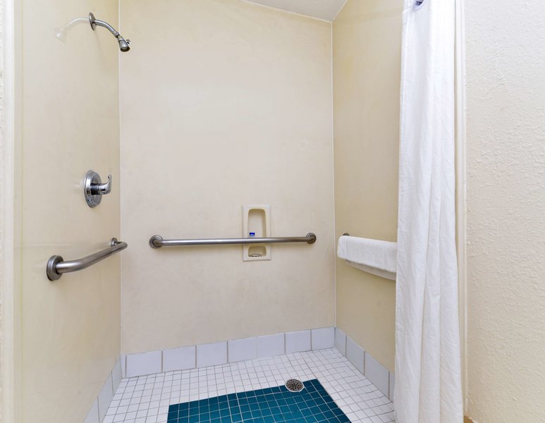 americas best value inn and suites houston brookhollow nw