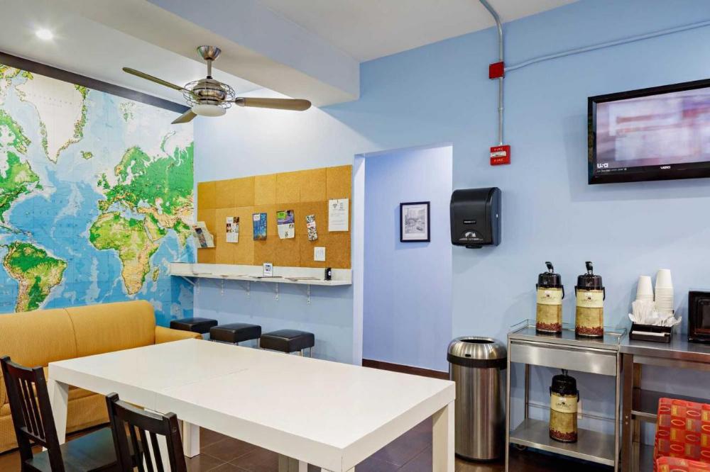 central park west hostel