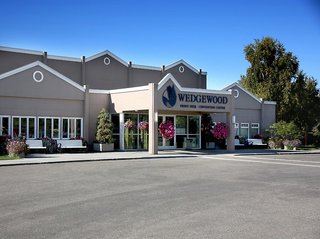 Wedgewood Resort,College>>Alaska,3 star