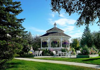 Wedgewood Resort,College>>Alaska,3 star