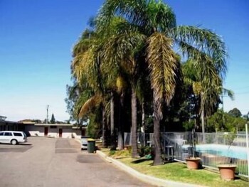 mayfield motel