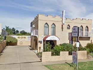 Bell Tower Motor Inn,Near Greater Shepparton Visitor Centre,4 star