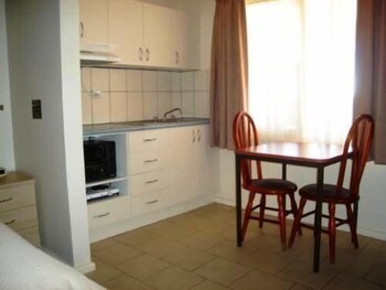 Holiday Lodge Motor Inn,Eurobodalla>>Bermagui,4 star