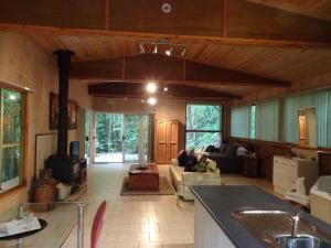 treetops accommodation montville