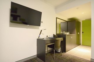 Mackay Oceanside Central Hotel,Brampton Island>>Blacks Beach,4 star