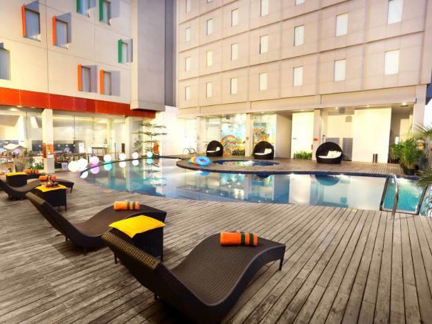 harris hotel and conventions gubeng surabaya