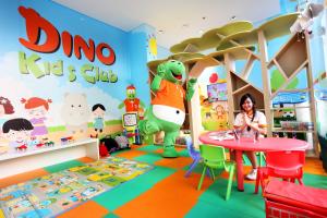 harris hotel and conventions gubeng surabaya