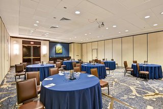 embassy suites by hilton orlando downtown