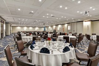 embassy suites by hilton orlando downtown