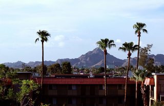 embassy suites phoenix airport at 24th street