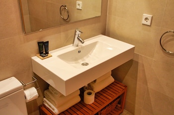 bonavista apartments virreina