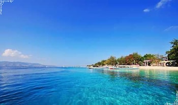 laguna gili beach resort