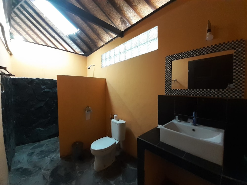 laguna gili beach resort