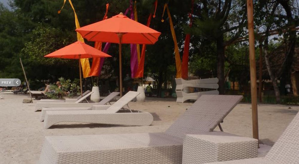 laguna gili beach resort