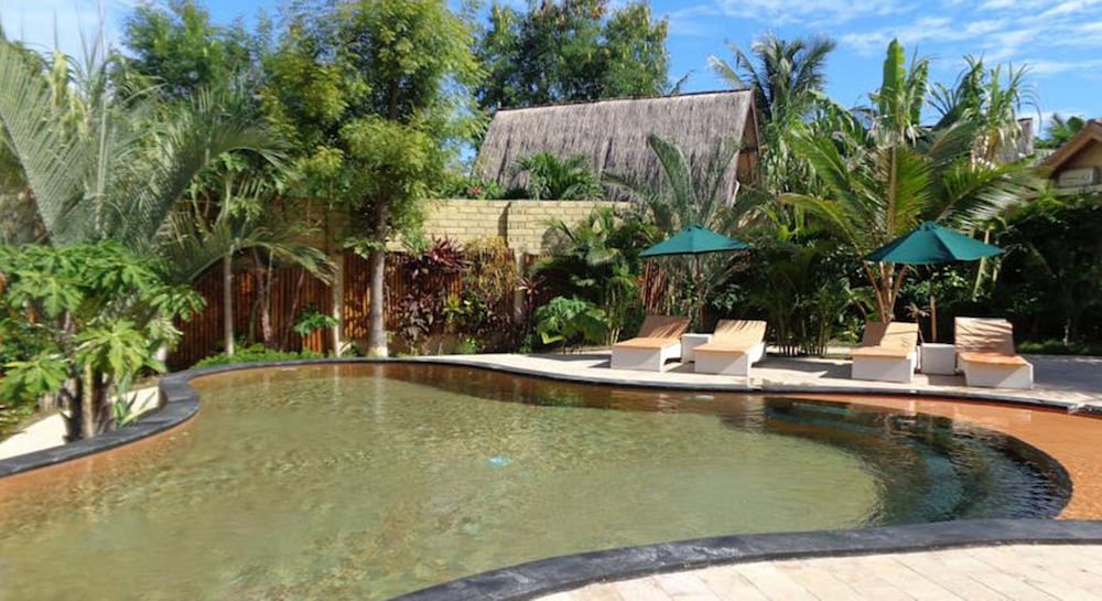 laguna gili beach resort