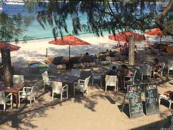 laguna gili beach resort