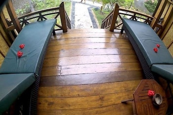 laguna gili beach resort